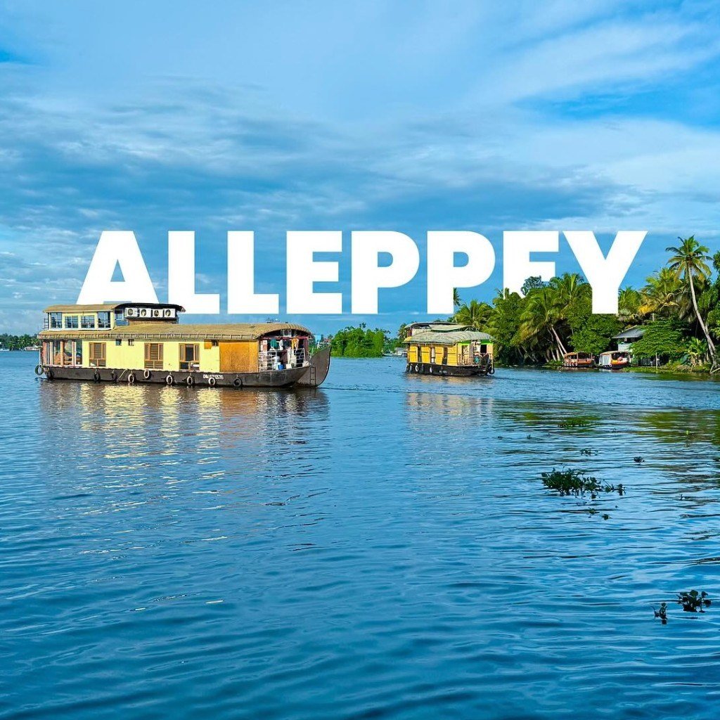Kerala Houseboat Tour Package